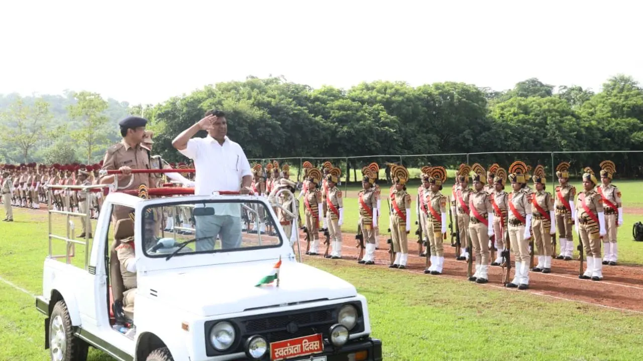 Gwalior News : स्वतंत्रता दिवस परेड की फुल ड्रेस फाइनल रिहर्सल, विधानसभा अध्यक्ष नरेंद सिंह तोमर करेंगे ध्वजारोहण