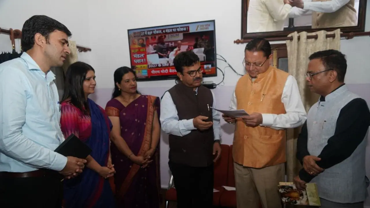 उत्तराखंड: मुख्यमंत्री धामी से मिले विभिन्न कर्मचारी संगठनों के प्रतिनिधिमंडल, समस्याओं और मांगों पर हुई विस्तार से चर्चा, पढ़ें खबर