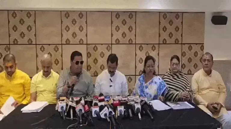 इंदौर महापौर पुष्यमित्र भार्गव के रिपोर्ट कार्ड पर कांग्रेस का पलटवार, चिंटू चौकसे ने लगाए लापरवाही के आरोप