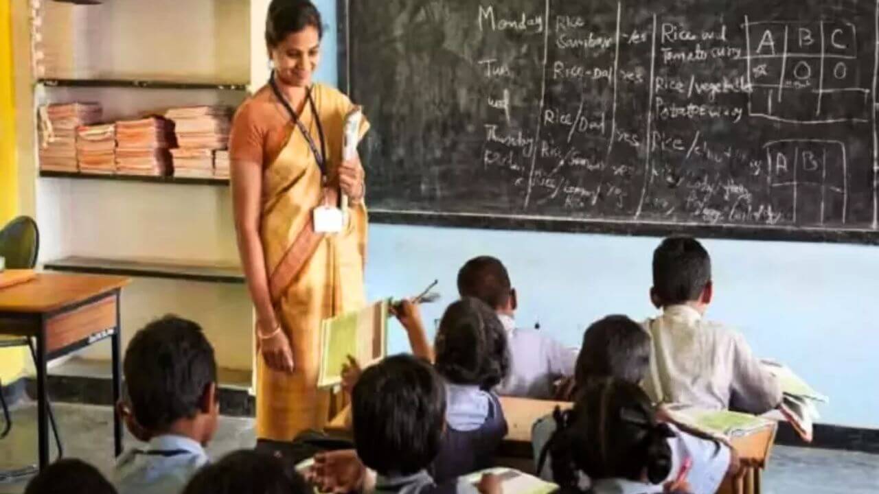 TET की अनिवार्यता के खिलाफ 30 अगस्त को दिल्ली में शिक्षकों की हुंकार, जंतर-मंतर पर देशभर से जुटने का आह्वान