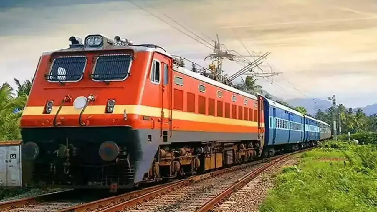 रतलाम मंडल की दो स्पेशल ट्रेनें अब चलेंगी नियमित, उधना-प्रयागराज और बांद्रा-बीकानेर यात्रियों को राहत