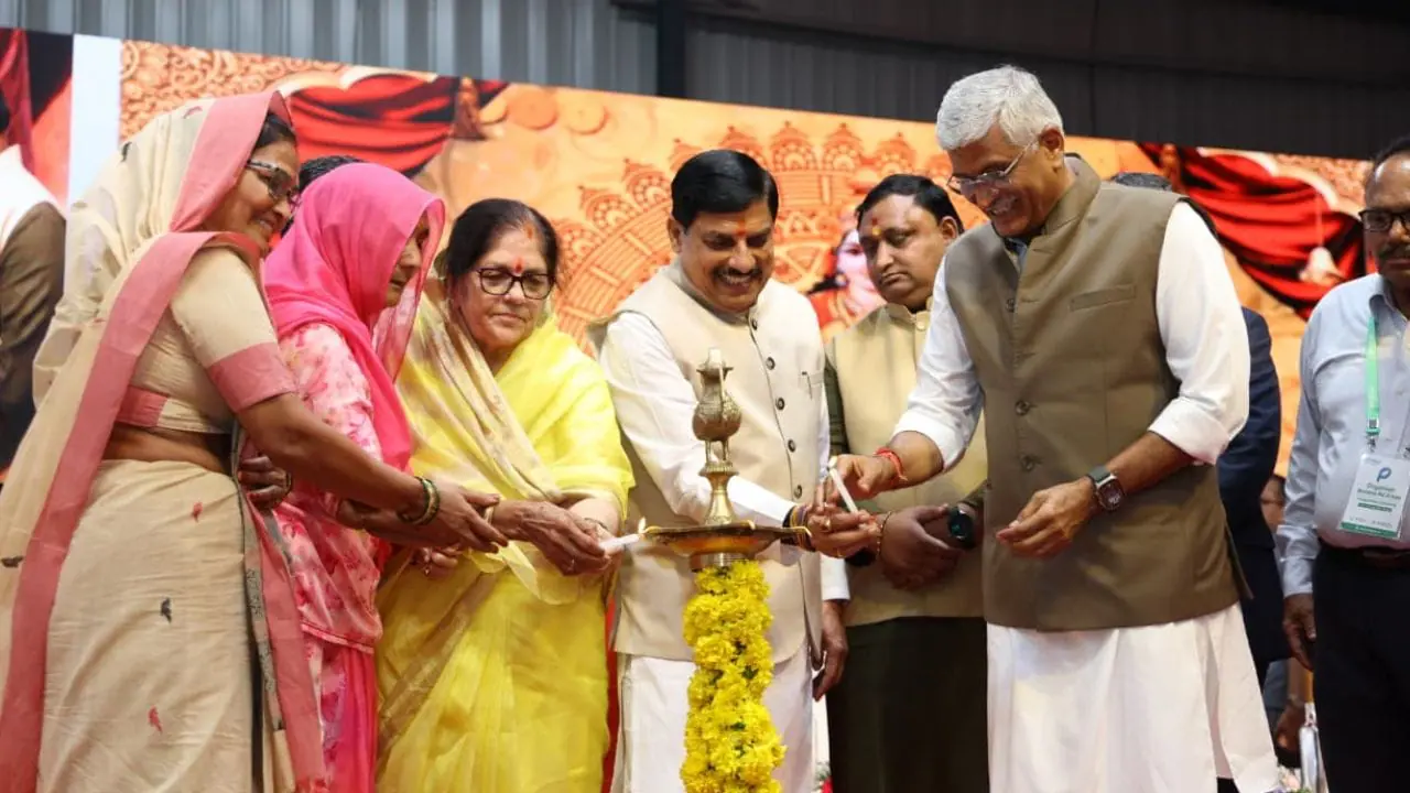धार को मिली औद्योगिक उड़ान, सीएम मोहन यादव ने पीथमपुर के दो अत्याधुनिक प्लांट्स का किया उद्घाटन, 30 हजार से ज्यादा रोजगार के अवसर