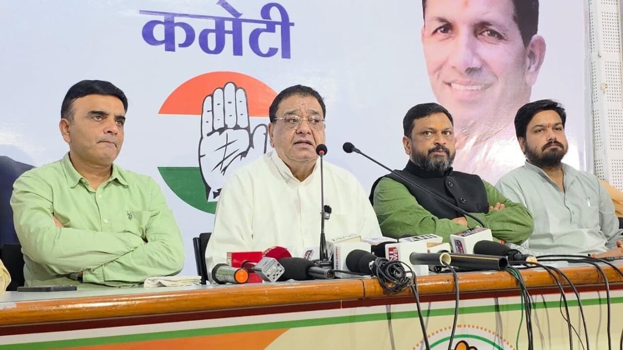 MP में 600 करोड़ की कथित वित्तीय गड़बड़ी पर कांग्रेस का हमला, मुकेश नायक ने की CBI जांच की मांग