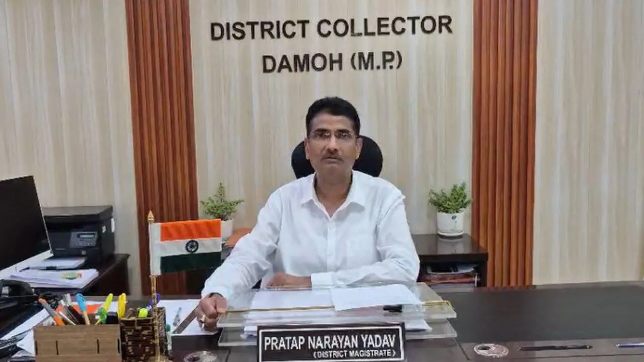 दमोह में कलेक्टर का बड़ा एक्शन, औचक निरीक्षण में 48 अधिकारी-कर्मचारी मिले अनुपस्थित, एक दिन का वेतन काटने के दिए निर्देश