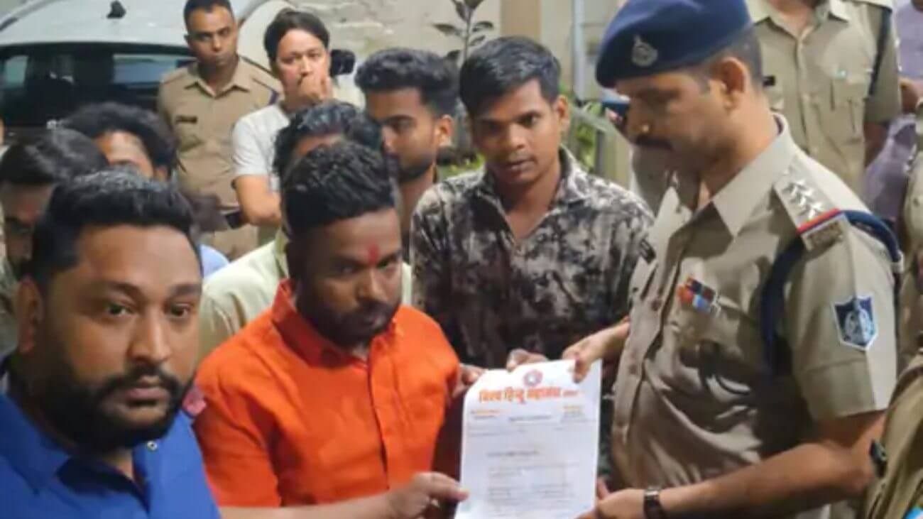 मौलाना जर्जिस अंसारी के बयान पर जबलपुर में भी हिंदू संगठनों का विरोध प्रदर्शन, मुस्लिम समाज ने भी कार्रवाई की मांग की