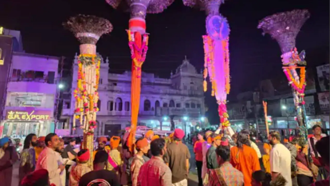 उज्जैन में गोगामेड़ी चल समारोह का भव्य नजारा, छड़ियां लेकर निकला वाल्मीकि समाज