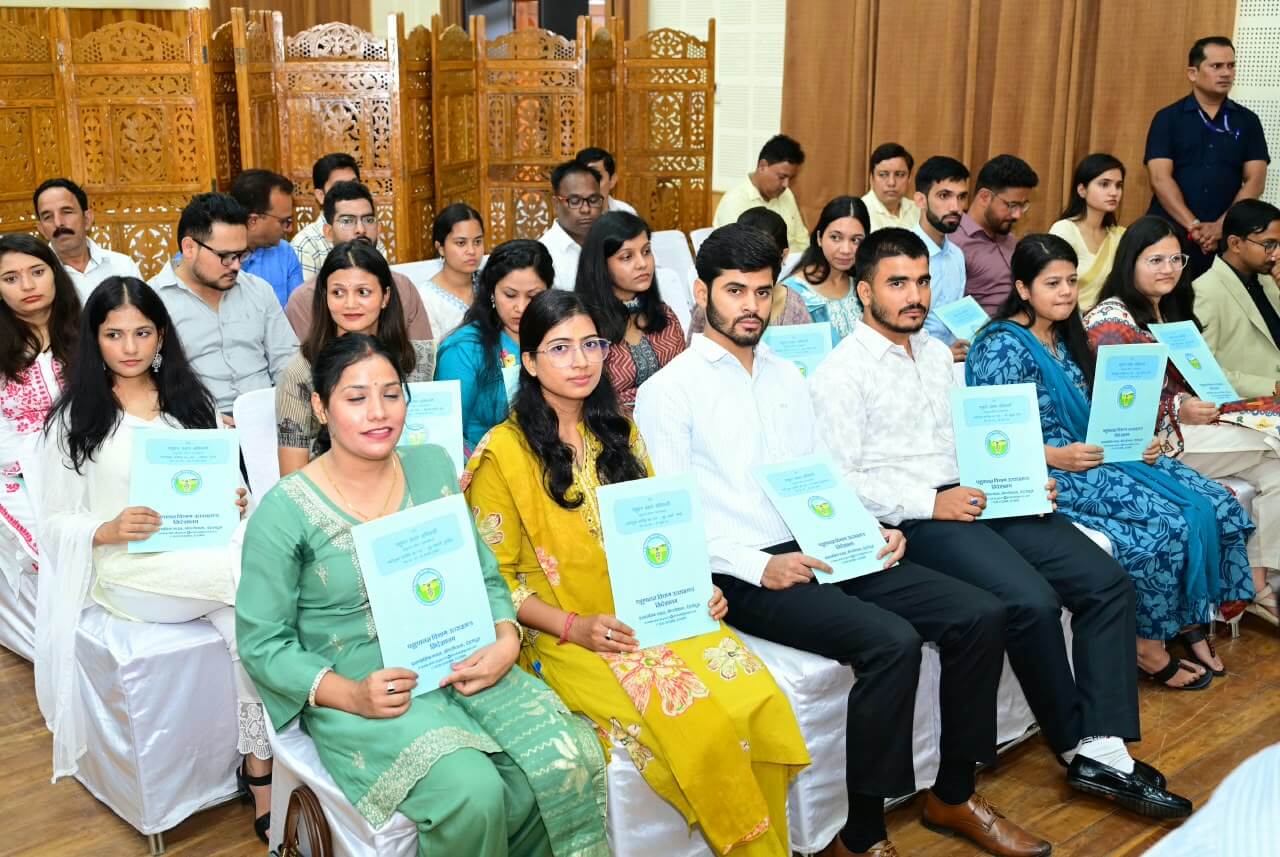 उत्तराखंड में 101 युवाओं की सरकारी सेवा में एंट्री, CM धामी ने सौंपे नियुक्ति पत्र; बोले सीएम 5 साल में 34 हजार से ज्यादा युवाओं को मिली नौकरी