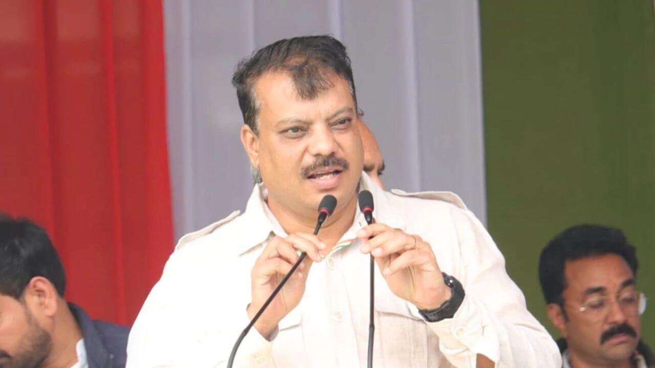 उमंग सिंघार ने दी शिक्षक दिवस की बधाई, स्कूलों और शिक्षकों के मुद्दे पर BJP सरकार को घेरा