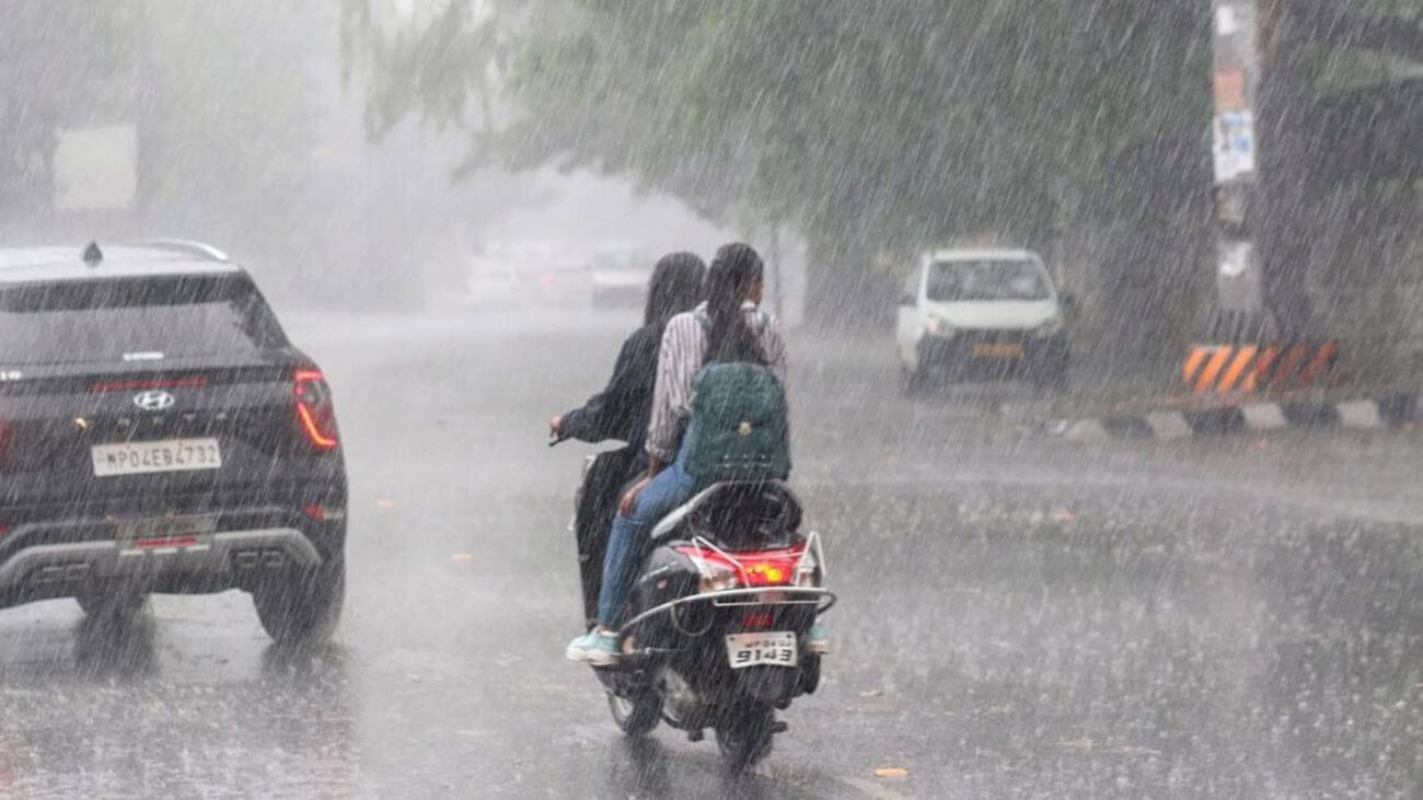 MP Weather: आज 19 जिलों में भारी बारिश, शिवपुरी- श्योपुर में ऑरेंज अलर्ट जारी, ग्वालियर समेत इन जिलों में स्कूल की छुट्टी
