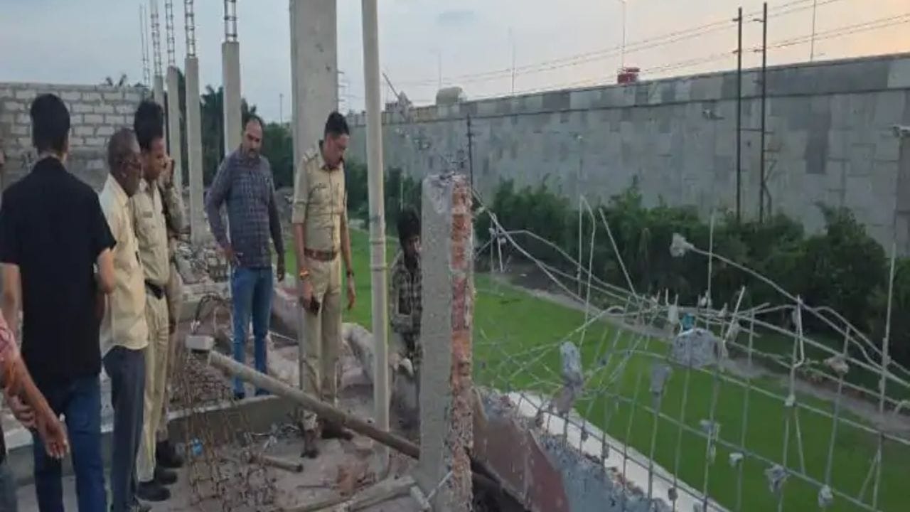 इंदौर में निर्माणाधीन बिल्डिंग की दीवार गिरी, चपेट में आई महिला की इलाज के दौरान मौत