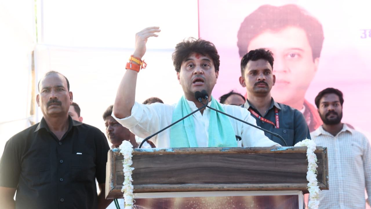 “छात्रों की गूँज” मिमिक्री विवाद: सिंधिया बोले- ये जोक नहीं था, भारत की हर माँ पर मजाक था, राहुल गांधी पर साधा निशाना