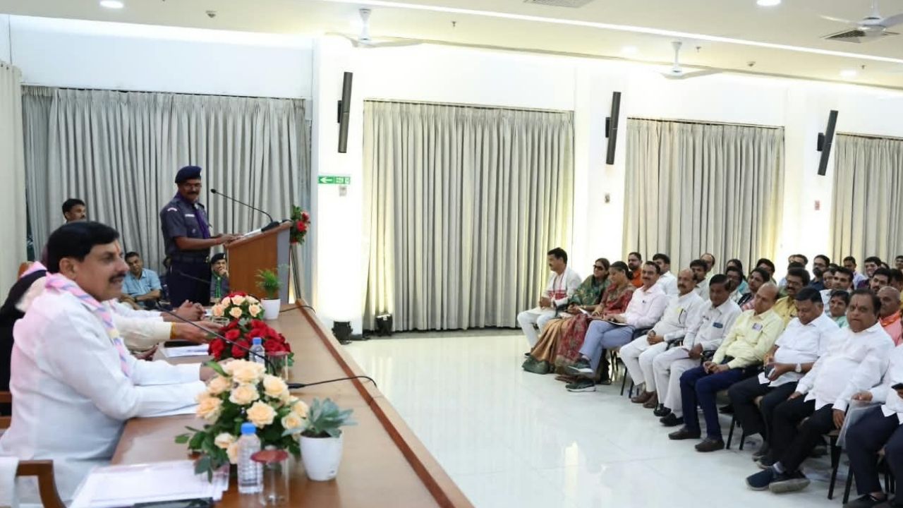 सिंहस्थ-2028 में 40 करोड़ श्रद्धालुओं की भीड़ संभालने उतरेंगे 15 हजार से ज्यादा सेवादूत, CM डॉ. मोहन यादव ने किया बड़ा ऐलान