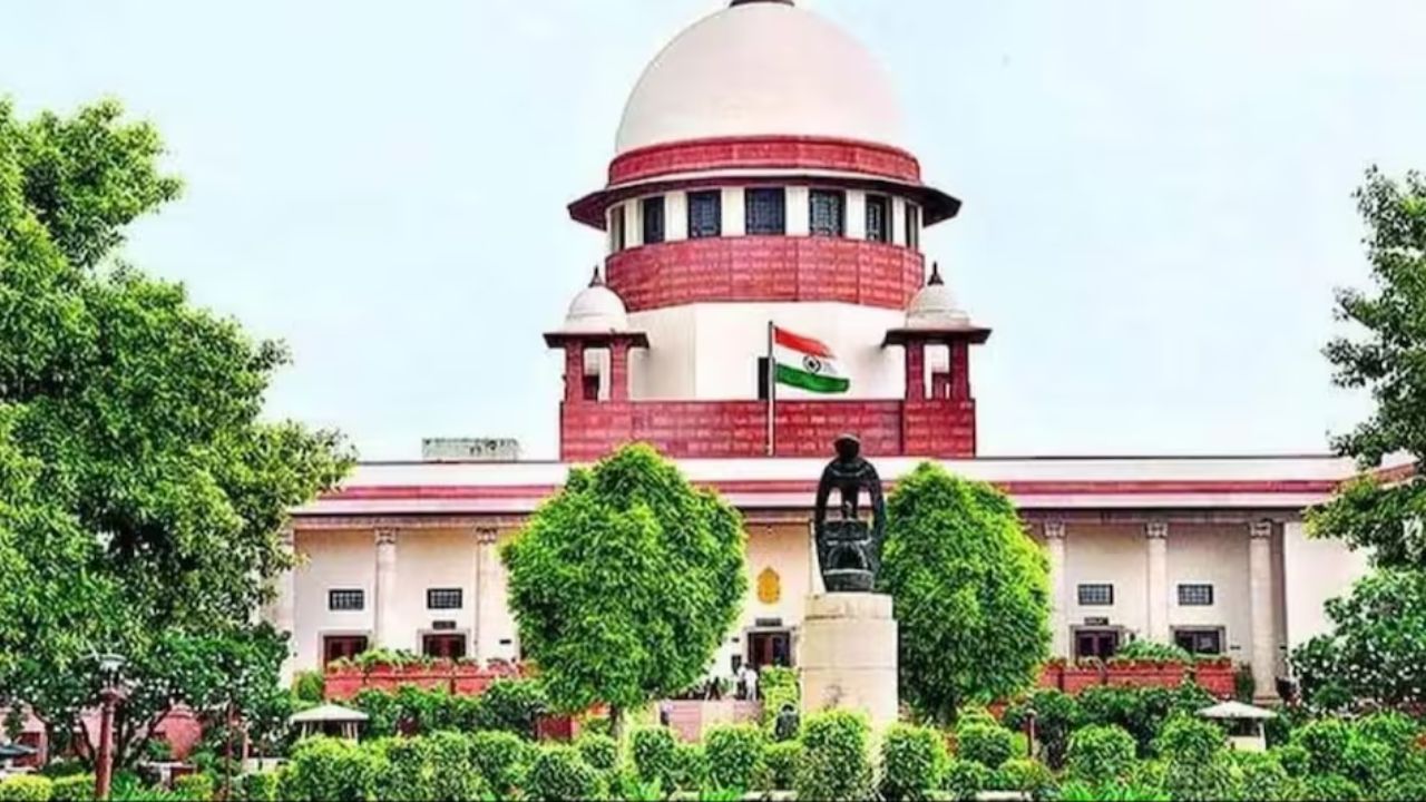TMC नाम-सिंबल विवाद पर सुप्रीम कोर्ट सख्त, चुनाव आयोग से 28 सितंबर तक मांगा जवाब