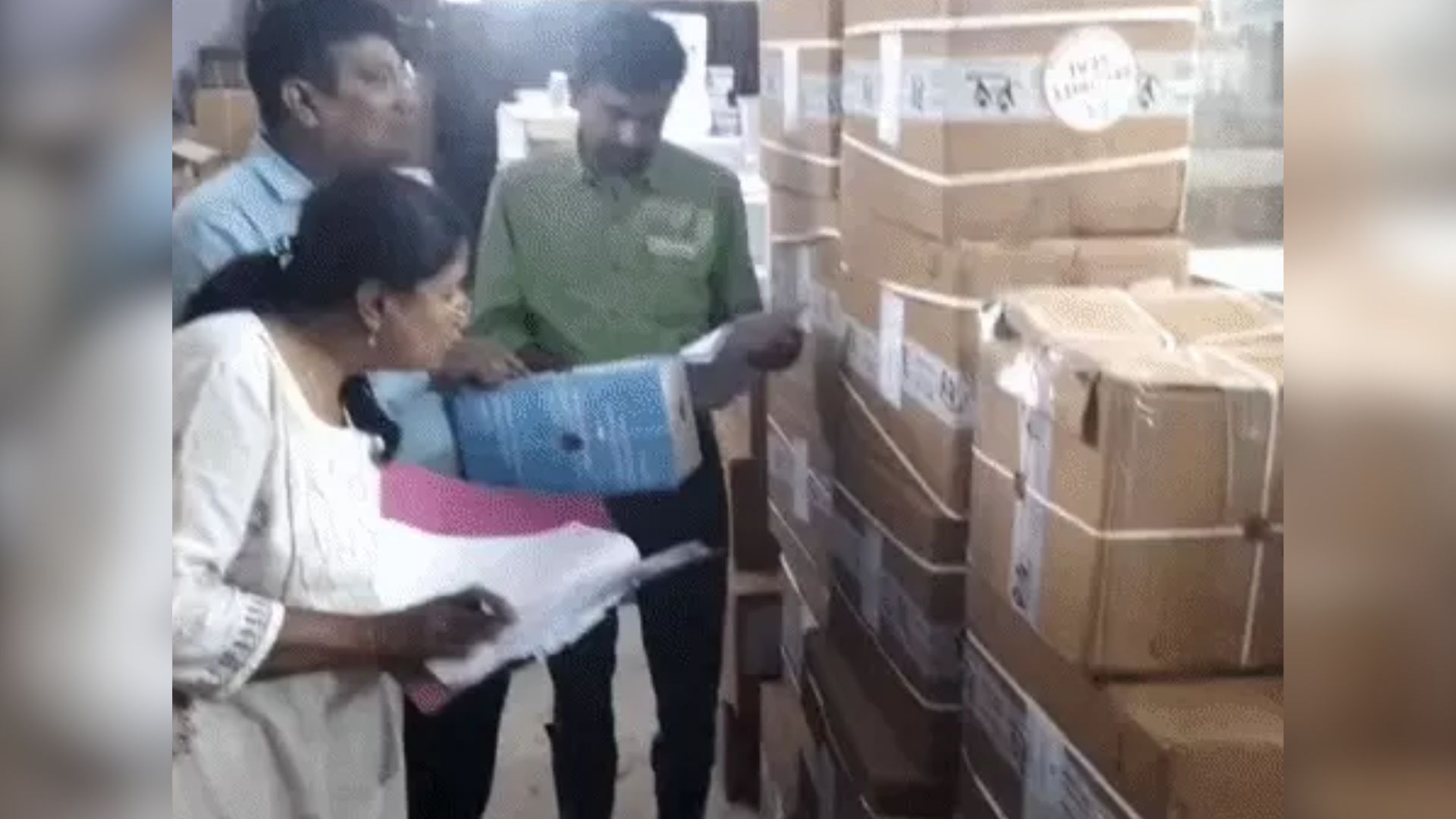 इंदौर में गर्भपात किट सप्लाई नेटवर्क की जांच तेज, धार कोठी कार्रवाई के बाद लसूड़िया में छापा, हजारों पैक बरामद